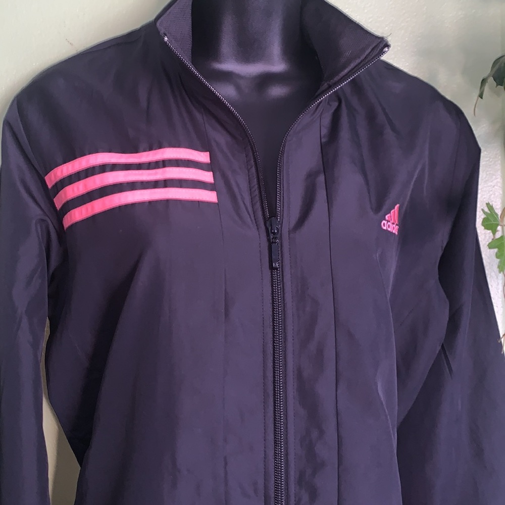 🔵 Adidas windbreaker